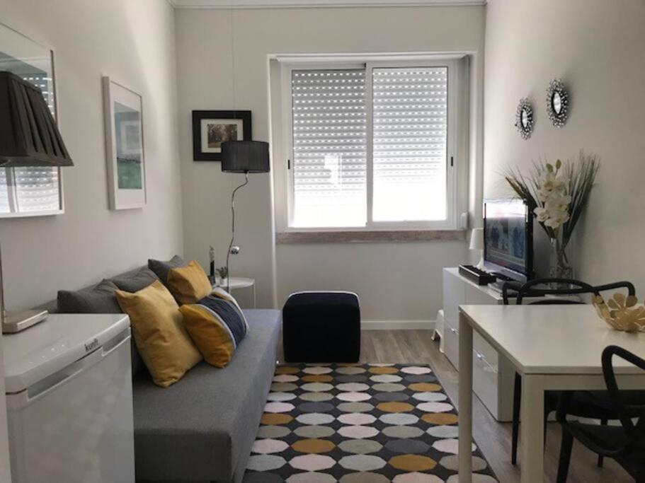 Cosy 2 Bedrooms Apartment In Arroios - Ssl 3A Lisboa Extérieur photo